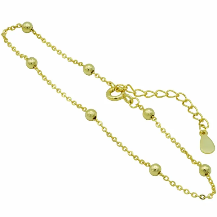 Nahaufnahme der beständigen 14k Goldvergoldung auf dem 925 Silber vergoldet Luxe Sphere Armband bei DEES JEWELRY